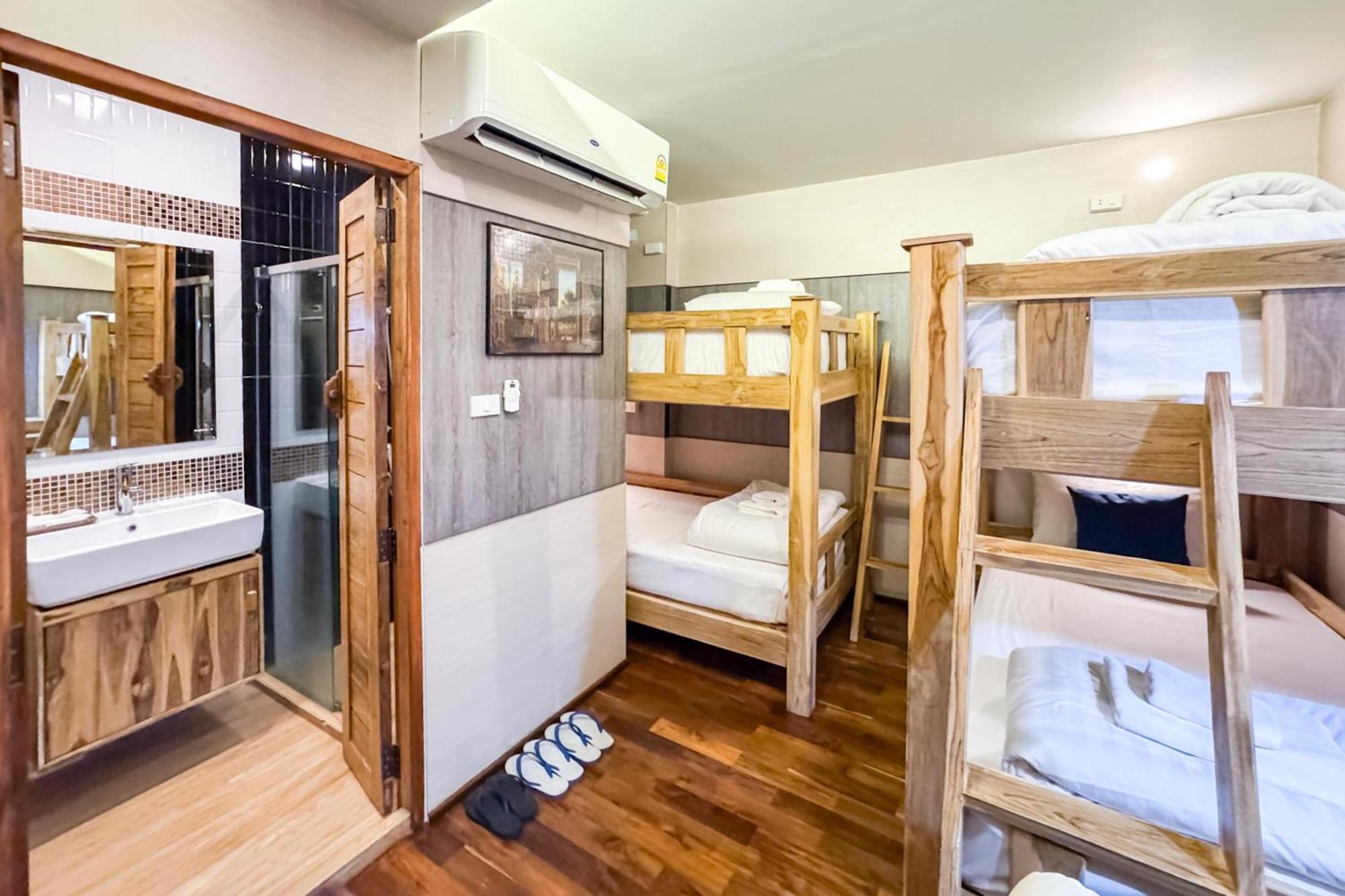 Khách sạn Goya 3*