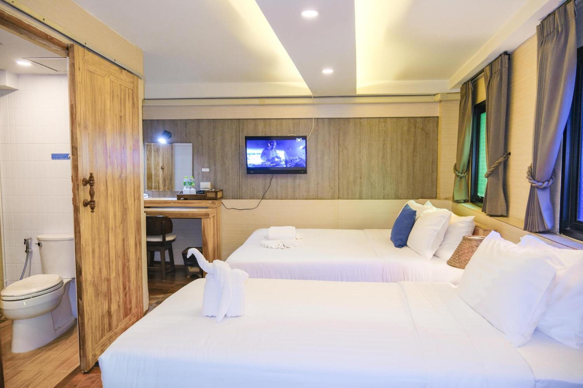 Goya Khách sạn 3*