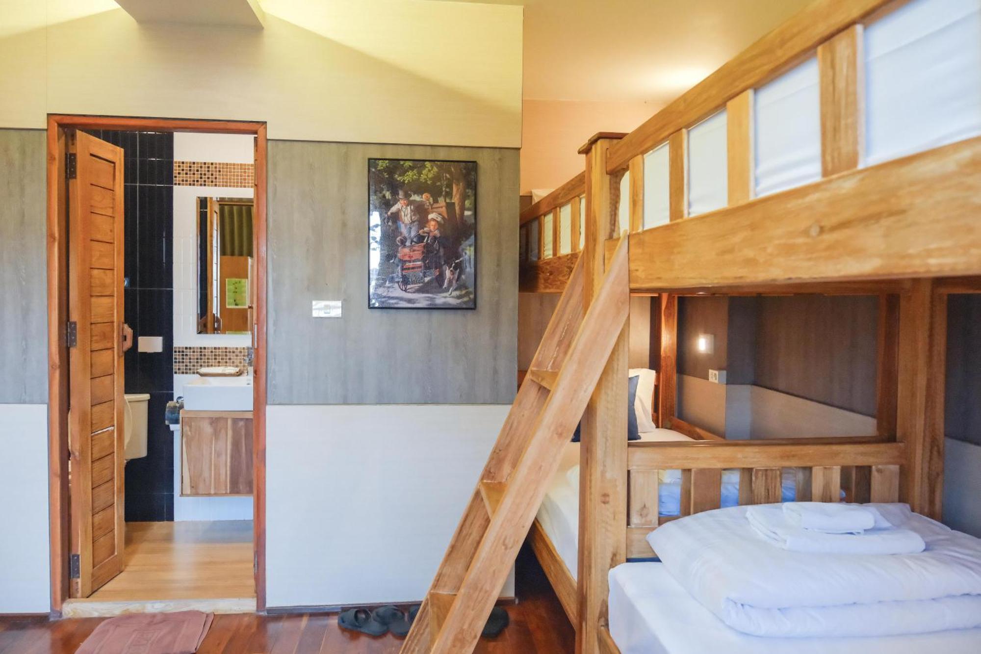 Goya Hotel 3*